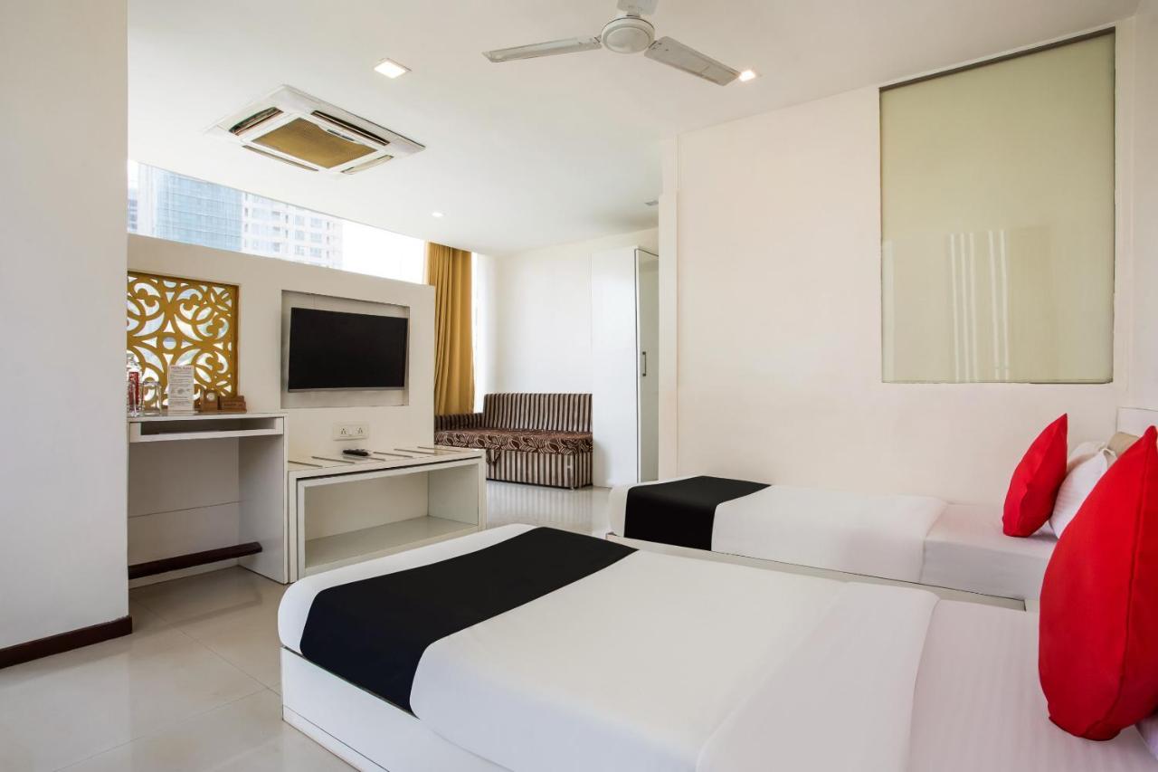 Capital O 35557 Hotel Aura Mumbai Exterior foto