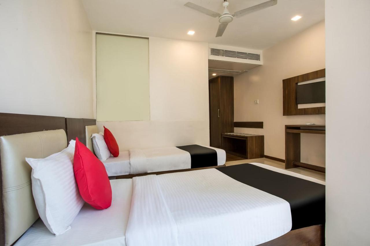 Capital O 35557 Hotel Aura Mumbai Exterior foto